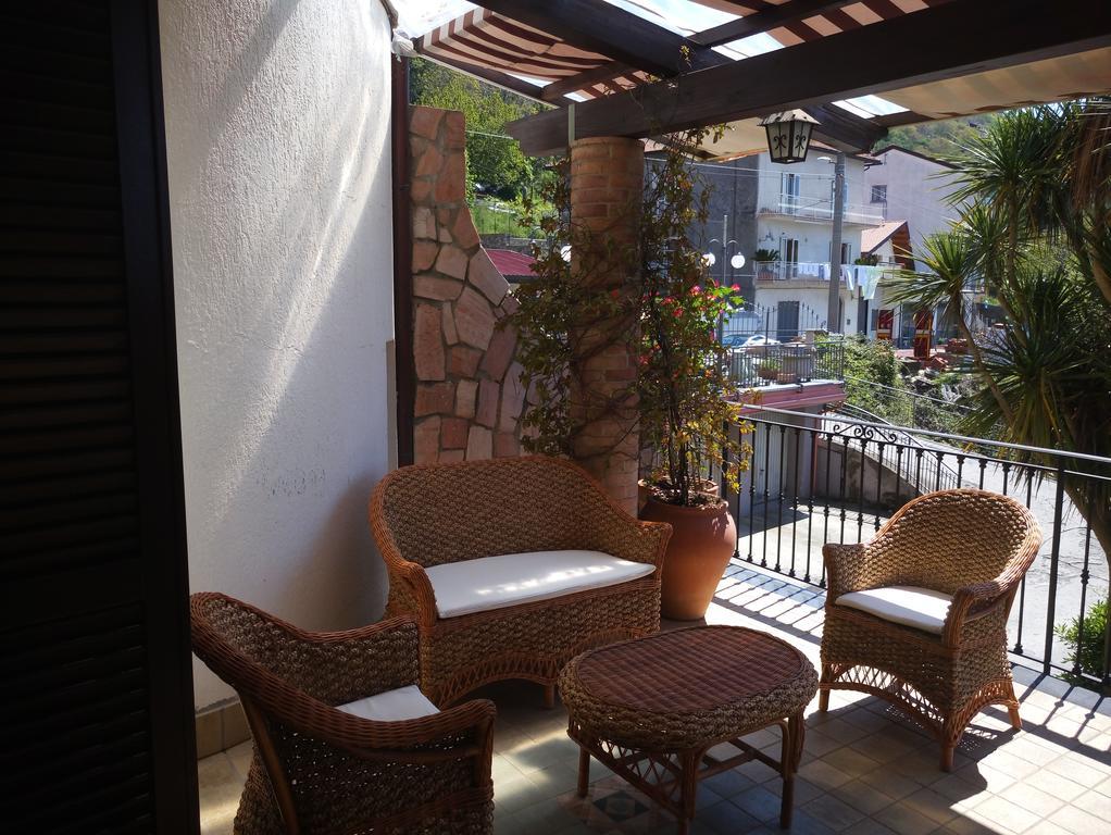 Villa Le Giare Ospitalita Diffusa アジェーロラ エクステリア 写真