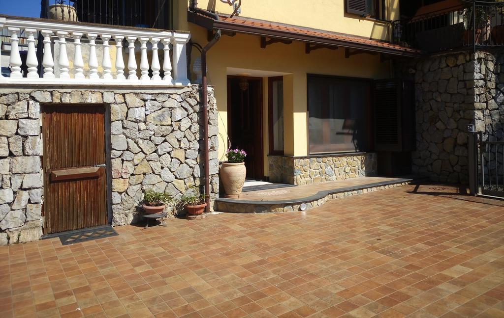 Villa Le Giare Ospitalita Diffusa アジェーロラ エクステリア 写真