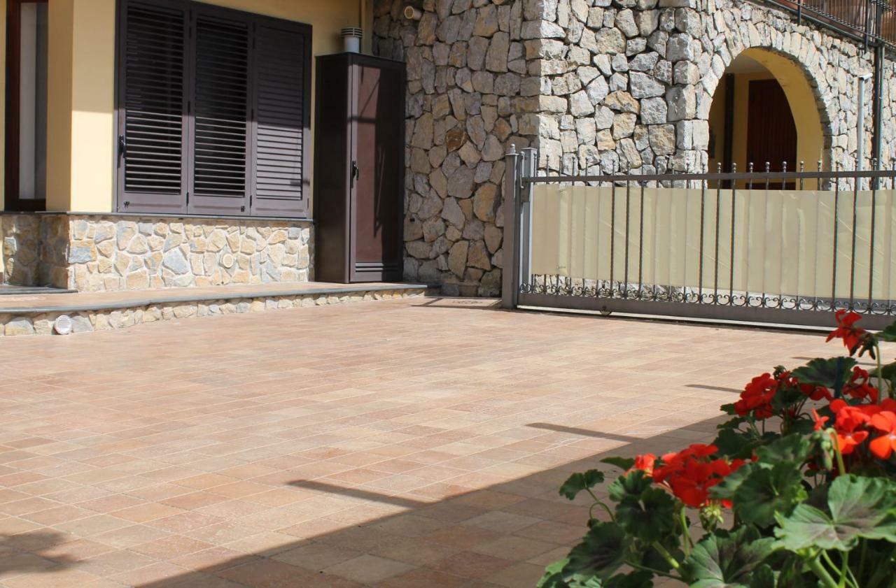 Villa Le Giare Ospitalita Diffusa アジェーロラ エクステリア 写真